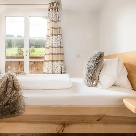 Hoellhof Dachstein West Appartamento Russbach am Pass Gschütt